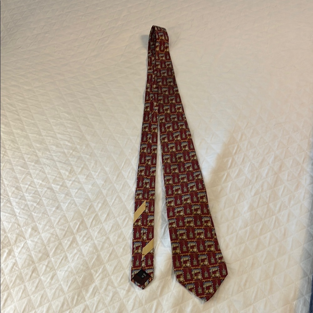 Elegant Red and Gold Men's Tie
